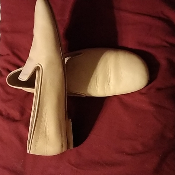 Stuart Weitzman flats sz 7 - Picture 2 of 2